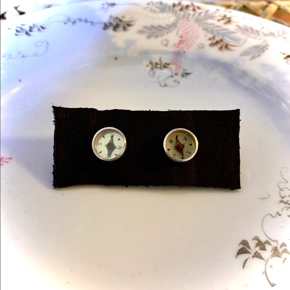 Vintage One of A Kind Hand Crafted Silver Working Mini Compass Stud Earrings - Picture 2 of 6